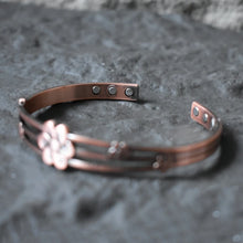 Load image into Gallery viewer, Vintage Floral Pure Copper Magnetic Bangle