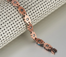 Load image into Gallery viewer, backside of hearts n stones