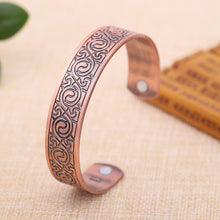 Load image into Gallery viewer, Vinci Engraved Celtics Call Magnetic Bangle
