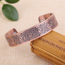 Load image into Gallery viewer, Vinci Engraved Celtics Call Magnetic Bangle