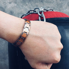 Load image into Gallery viewer, Vinci Patron Copper Magnetic Bracelet demonstrated on a man's wrist