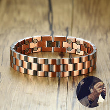 Load image into Gallery viewer, Vinci Linked Double Row Pure Copper Magnetic Therapy Bracelet with gentleman demonstration