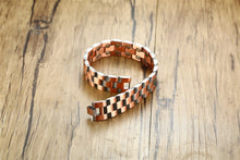 Load image into Gallery viewer, Vinci Linked Double Row copper bracelet unclasped
