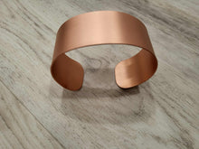 Load image into Gallery viewer, Big Thick Non-Magnetic Pure Copper Bangle

