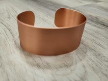 Load image into Gallery viewer, Big Thick Non-Magnetic Pure Copper Bangle
