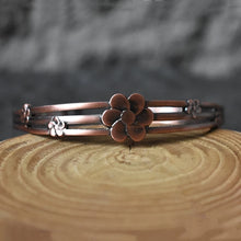 Load image into Gallery viewer, Vintage Floral Pure Copper Magnetic Bangle

