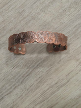 Load image into Gallery viewer, Vinci Ripples Pure Copper Magnetic Bangle
