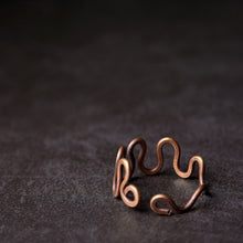 Load image into Gallery viewer, Handcrafted Curve Solid Copper Ring
