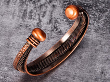 Load image into Gallery viewer, Vinci 3 Twisted Copper Bangle from copper town usa
