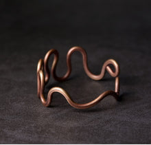 Load image into Gallery viewer, Rustic Wave Handcrafted Solid Copper Bangle
